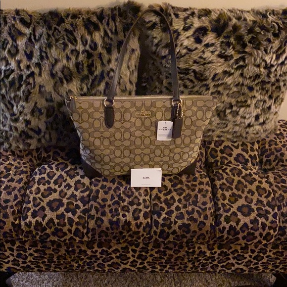 ZIP TOP TOTE IN SIGNATURE JACQUARD ❗️AUTHENTIC❗️ - Picture 11 of 11